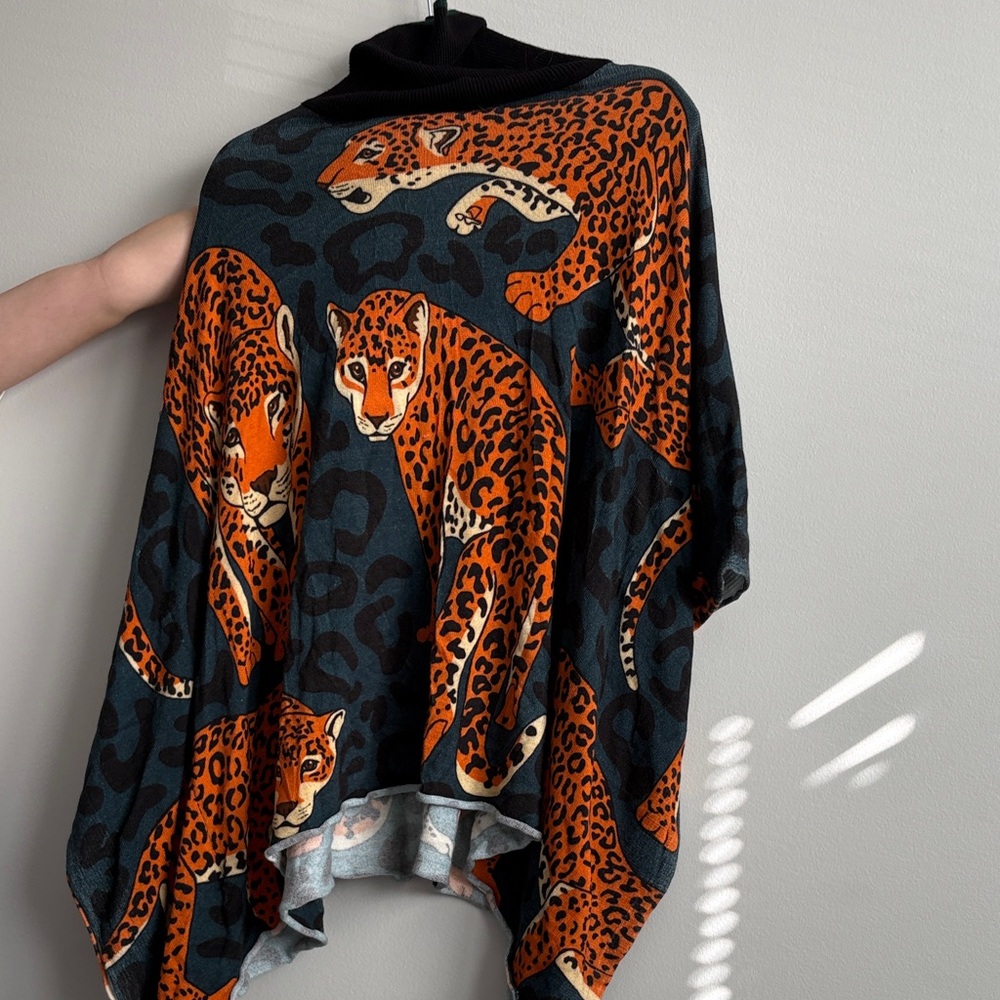 Leopard Print Poncho with Black Collar